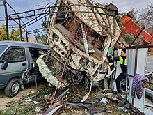 В Лазаревском районе столкнулись «Газель» и грузовик