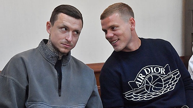 Избитый футболистами Кокориным и Мамаевым водитель хочет отсудить 1 млн руб. за моральный ущерб