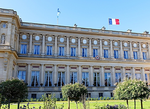 МИД Франции: Париж отозвал посла из Азербайджана для консультаций