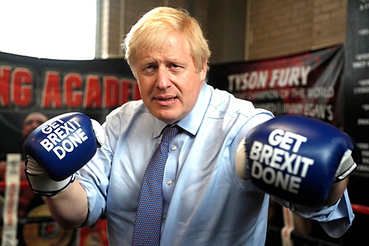 О чем написал в мемуарах бывший британский премьер Борис Джонсон
