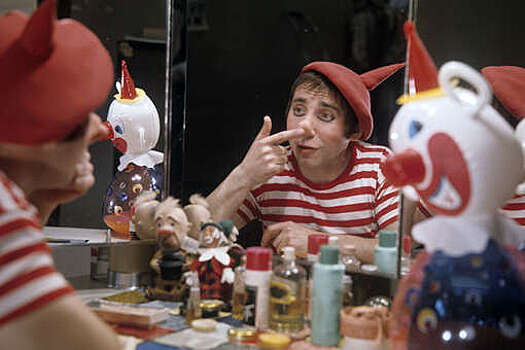 Mash: цирковой артист Николаев госпитализирован, но отказывается от операции