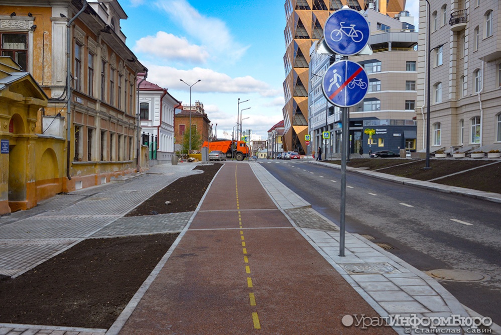 Улица Горького в центре Екатеринбурга временно станет двухсторонней