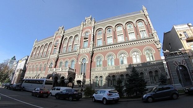 НБУ хочет продлить санкции против «дочек» российских госбанков