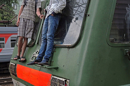 Количество пострадавших на МЖД «зацеперов» растет