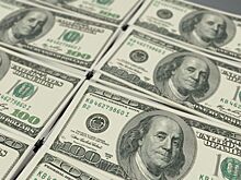 На аукционе в Нью-Йорке продали разбитую гитару Курта Кобейна