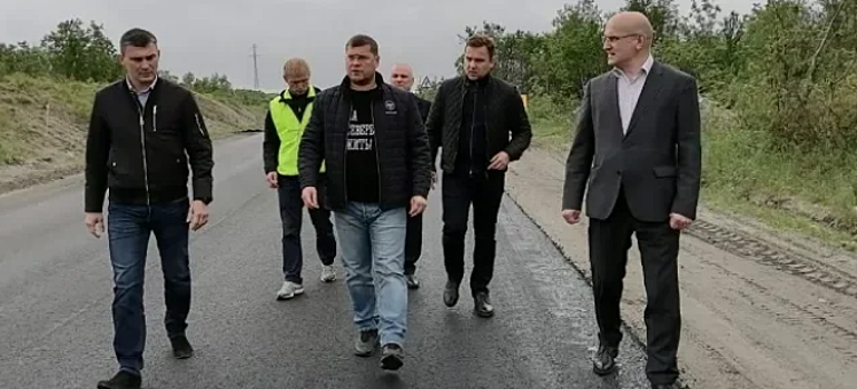 В Мурманской области впервые стали укладывать высокопрочный асфальтобетон