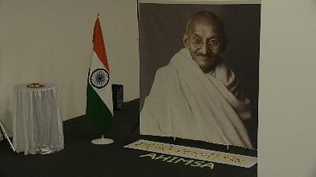 В Москве открылась выставка к 150-летию со дня рождения Махатмы Ганди