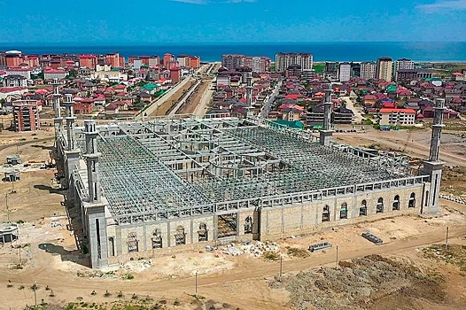 Сенатор Керимов перечислил 750 млн рублей на строительство мечети в Дагестане