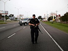 Автомобиль протаранил толпу демонстрантов в США