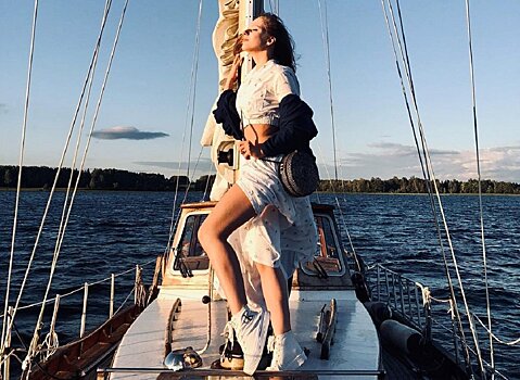 Арзамасова и Авербух проводят медовый месяц на яхте