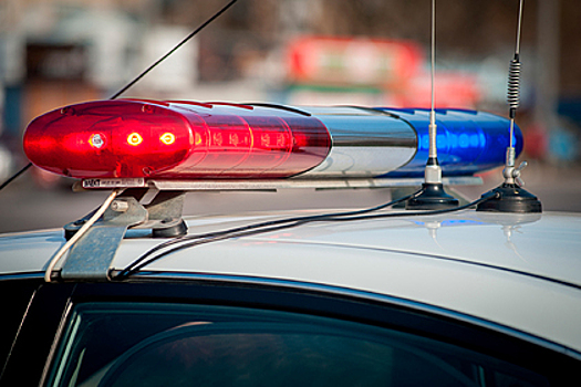 Пьяного россиянина задержали со стрельбой за угон машины скорой помощи