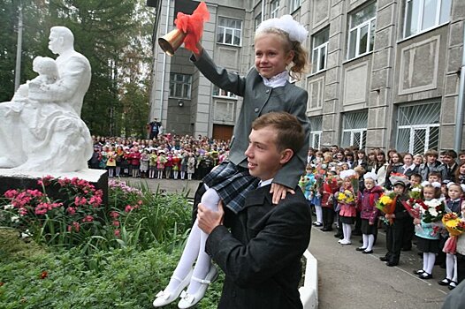 Кабмин одобрил меры поддержки одаренных детей