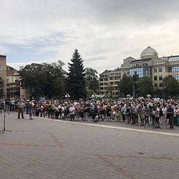 В Ивано-Франковске к протесту против «красной зоны» присоединились местные депутаты