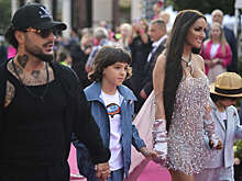 Дизайнер Аника Керимова опровергла, что развелась с мужем из-за измен