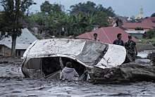 Число погибших из-за наводнений в Индонезии возросло до 67