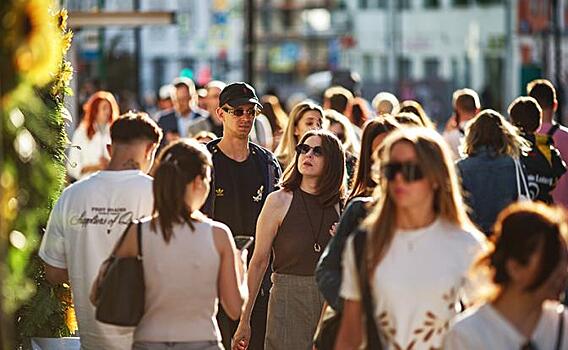 Жизнь без телевизора. В России резко сократилось число обеспеченных семей