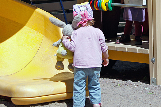 «Криминал вечно тянет в детсад»: работницы садиков признались, почему не хотят работать до позднего вечера