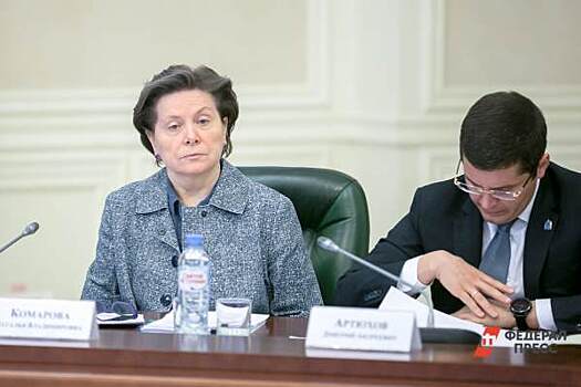 ​Глава Югры Наталья Комарова сделала прививку от коронавируса