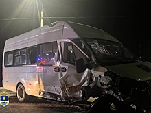 В Бурятии в ДТП с микроавтобусом пострадали четыре человека