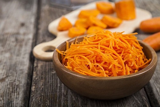 Роспотребнадзор: Морковь по-корейски снижает риск развития рака простаты