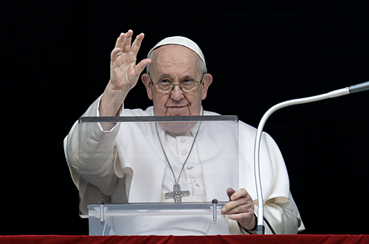 Папа Римский обратился с призывом к России и Украине
