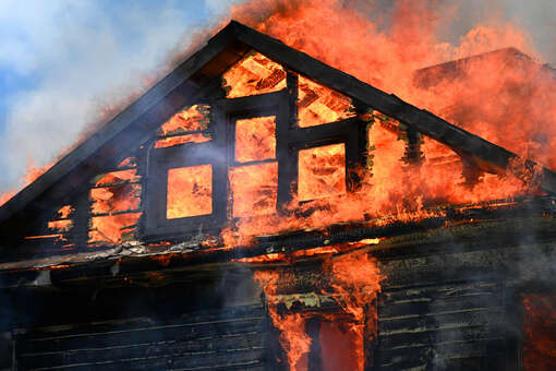 Балицкий: две девочки и мальчик погибли при пожаре в частном доме в Приазовском