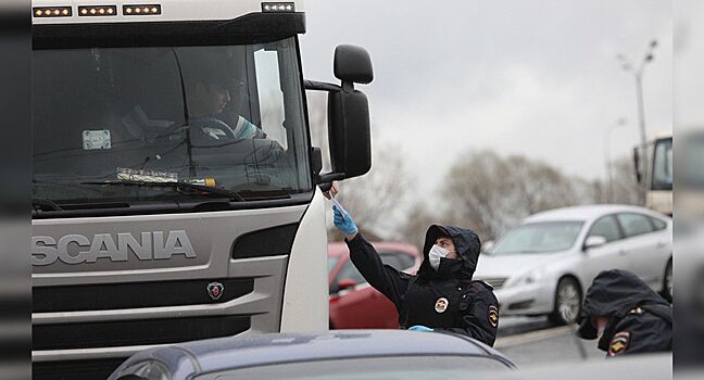 Дальнобойщики рассказали о работе в условиях пандемии