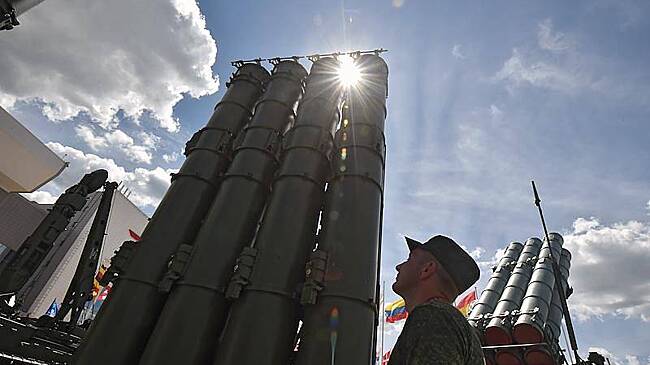 Индия захотела срочно приобрести С-400