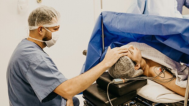 Психолог дал советы, как справиться со страхом родов