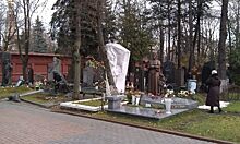 Кладбище для элиты: кого советская власть хоронила у Новодевичьего монастыря