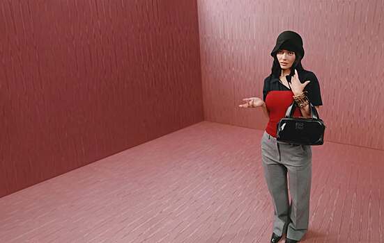 Съемку Кайли Дженнер для бренда Miu Miu высмеяли в Сети