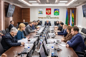 Инициативное бюджетирование и развитие предпринимательства: депутаты Ханты-Мансийска провели очередное заседание совместной комиссии