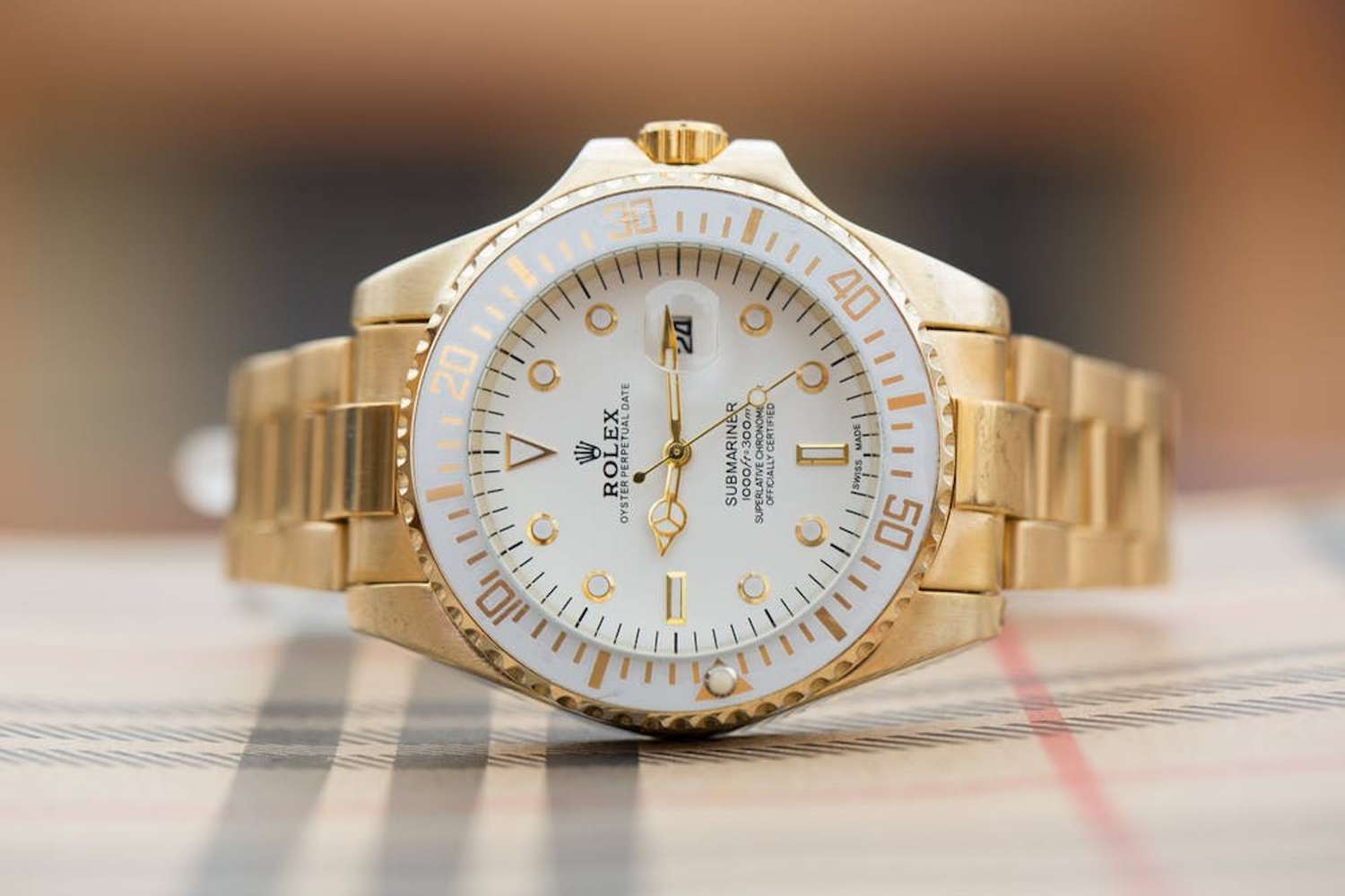 В Москве у подростка украли часы Rolex за 1,5 миллиона рублей