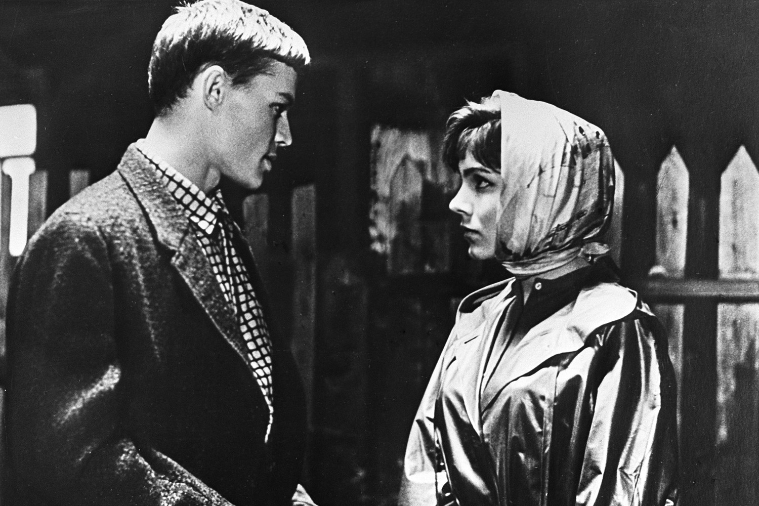 Утренние поезда фильм 1963