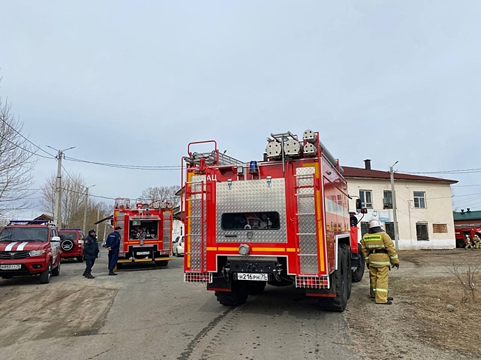 Пожарно-тактические учения прошли в доме культуры поселка Новокручининский