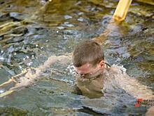 Екатеринбургский префект запретил купаться в любимой проруби миллиардера