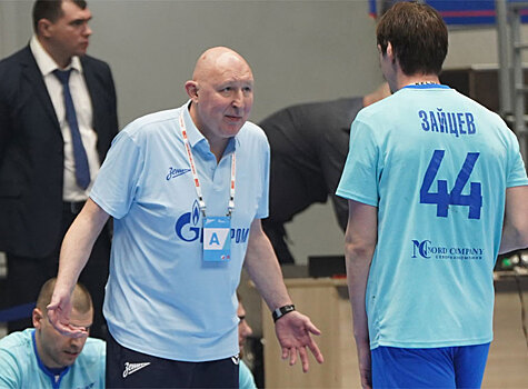 Побеждаем «Машеку», ждем «Барсу» и «ПСЖ». Команда Дмитрия Торгованова завершила год на победной ноте