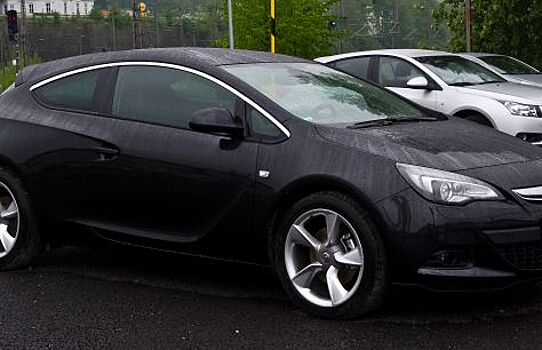 Отзыв владельца об автомобиле Opel Astra GTC 2012