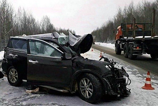 В Югре на трассе разбился начальник пыть-яхского ОБЭП