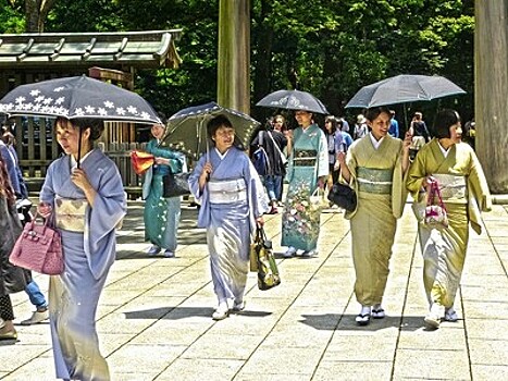 Японская мода: сэконд-хэнд и дорогие аксессуары