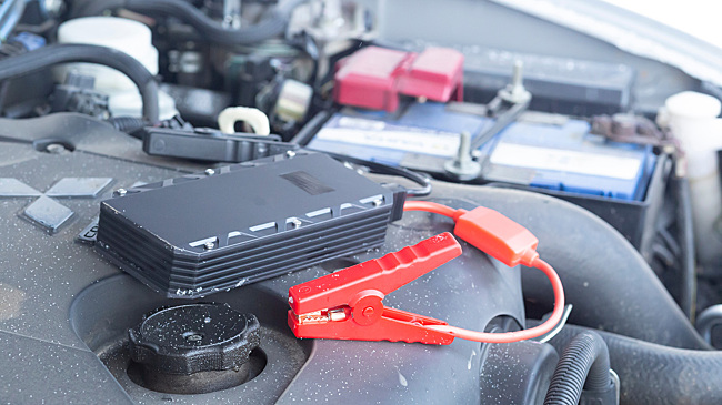 Как выбрать бустер для аккумулятора, чтобы не убить электрику авто