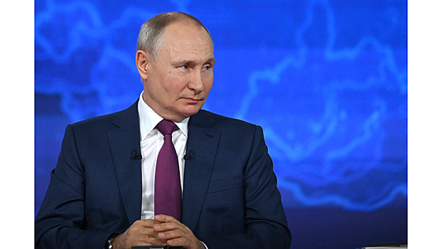 Путин предложил подумать о кадровых изменениях в сборных России по футболу и хоккею