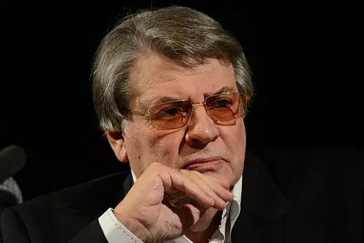 «Бедненько»: люди раскритиковали памятник на могиле Ширвиндта