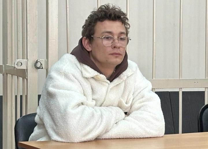 «От звонка до звонка»: новосибирский актер Никита Кологривый выходит на свободу