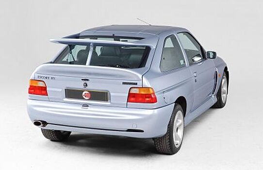 Появились изображения возрожденного Ford Escort RS Cosworth