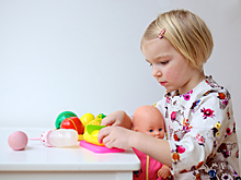 Психолог рассказала, как правильно выбрать куклу для ребенка