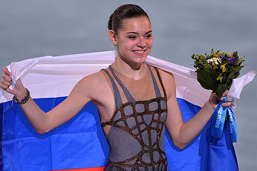 Олимпийская чемпионка Сотникова сфотографировалась с тигром