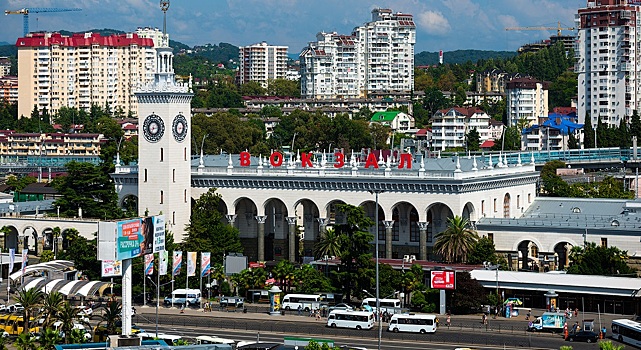Туристов просят не приезжать в Сочи