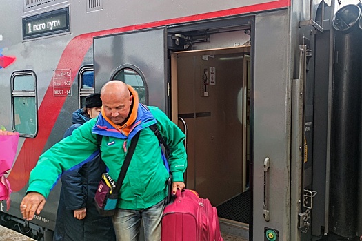 Четыре поезда в Крым и из Крыма отстают от графика