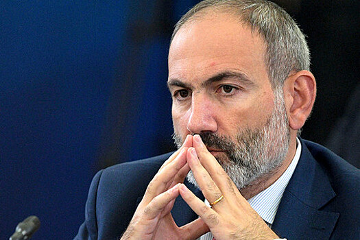 И.о. премьер-министра Армении привился от коронавируса